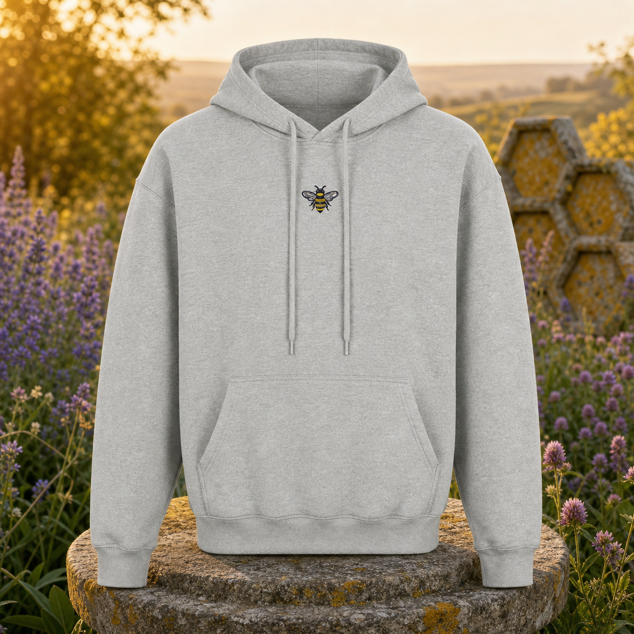 Bee – Strength in Community